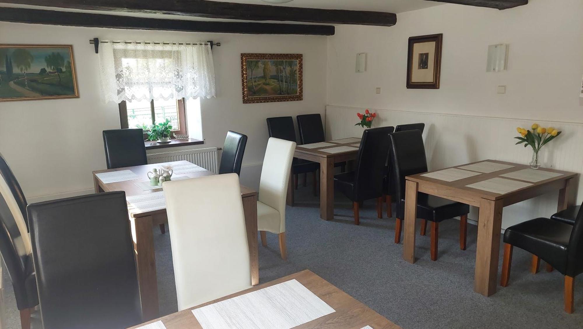 Penzion A Restaurace U Strnada Klatovy Zewnętrze zdjęcie